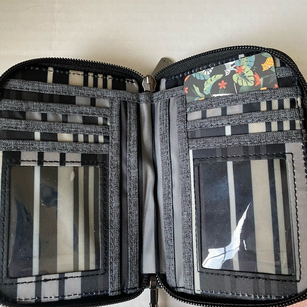 Lug Rodeo 2 Wallet Wristlet Heather Grey New - Picture 11 of 16